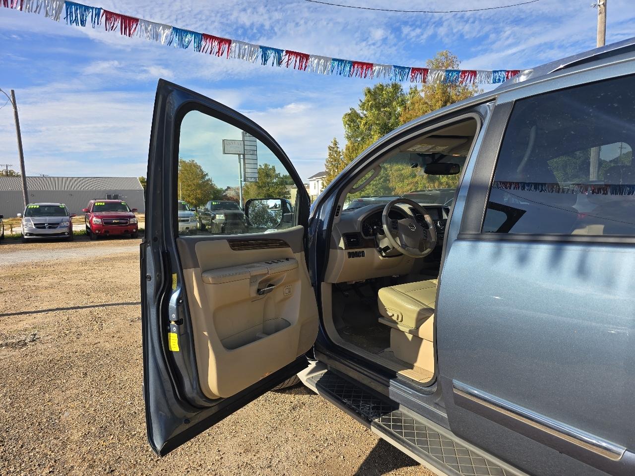 Nissan Armada SL 2WD 2011