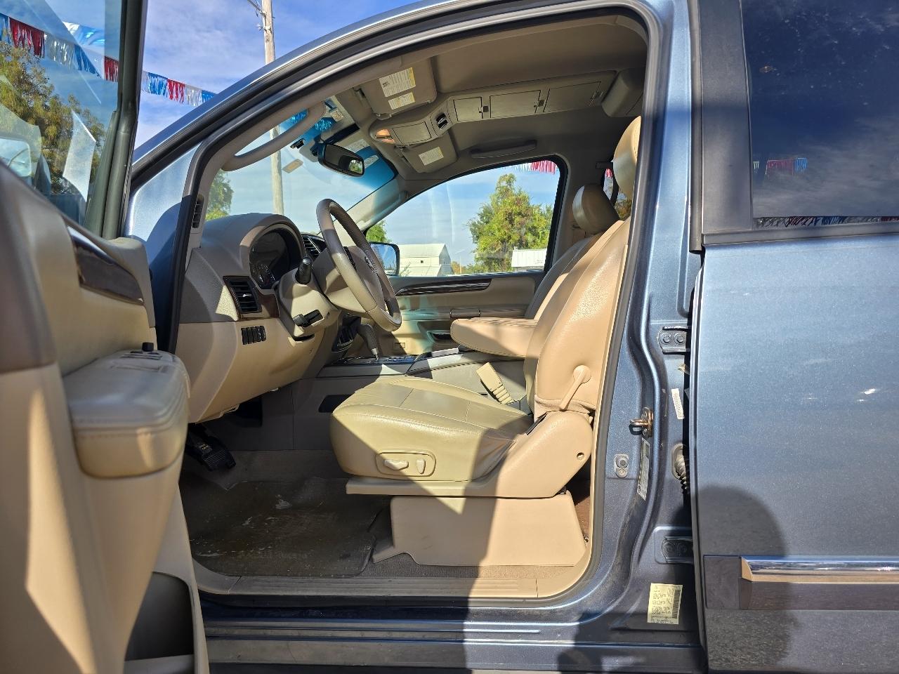 Nissan Armada SL 2WD 2011
