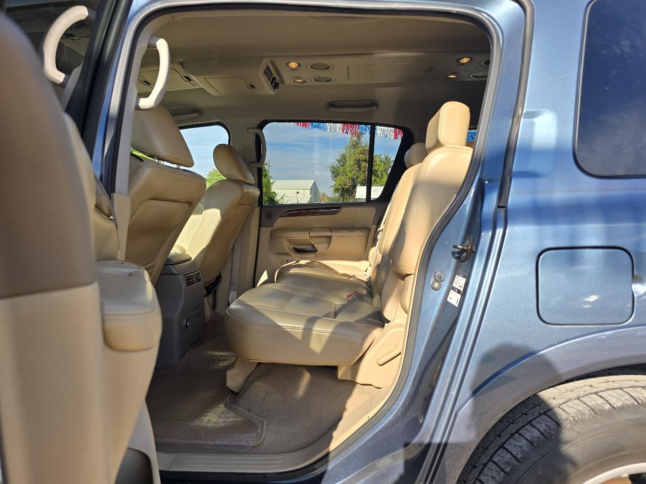 Nissan Armada SL 2WD 2011
