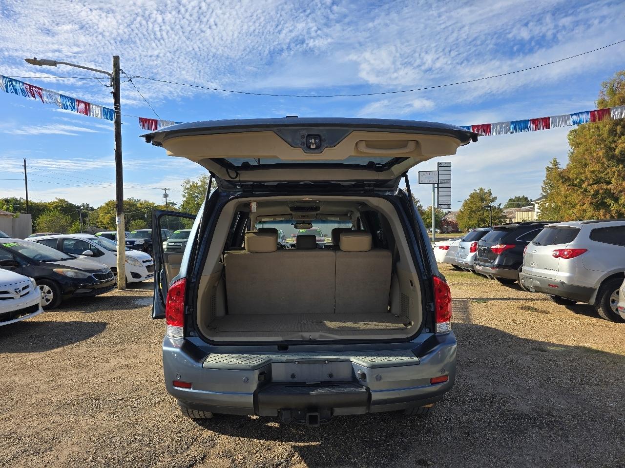 Nissan Armada SL 2WD 2011