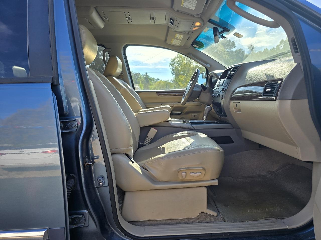Nissan Armada SL 2WD 2011