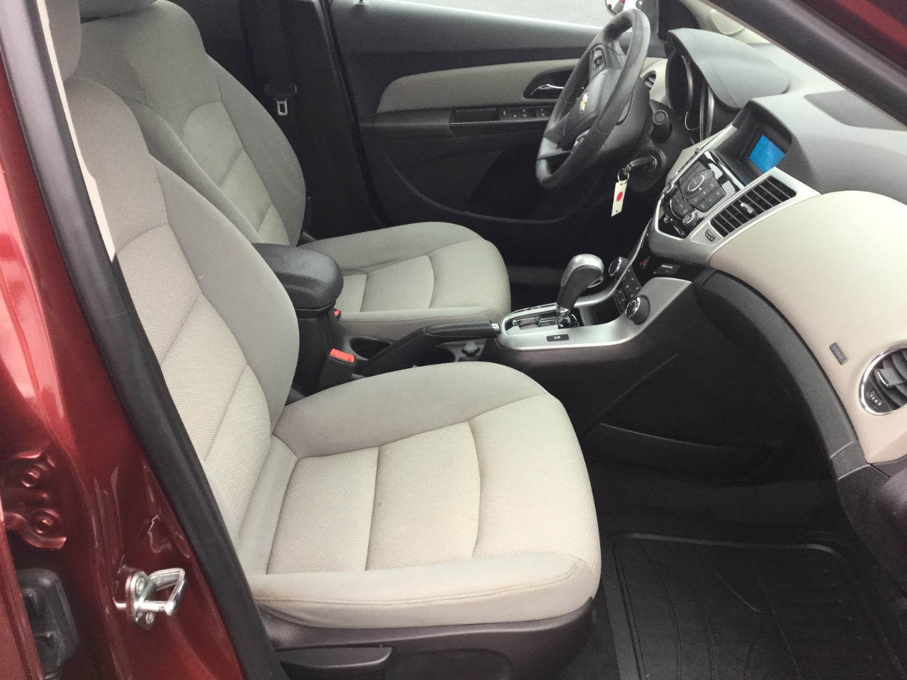 Chevrolet Cruze Limited 4dr Sdn Auto LT w/1LT 2016