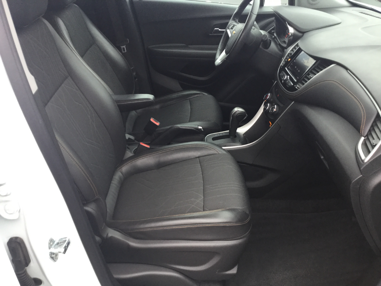 Chevrolet Trax FWD 4dr LT 2020