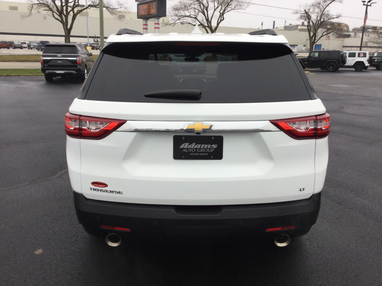 Chevrolet Traverse FWD 4dr LT Cloth w/1LT 2019