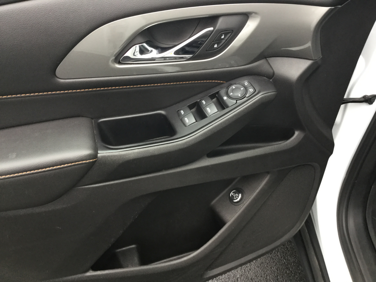 Chevrolet Traverse FWD 4dr LT Cloth w/1LT 2019