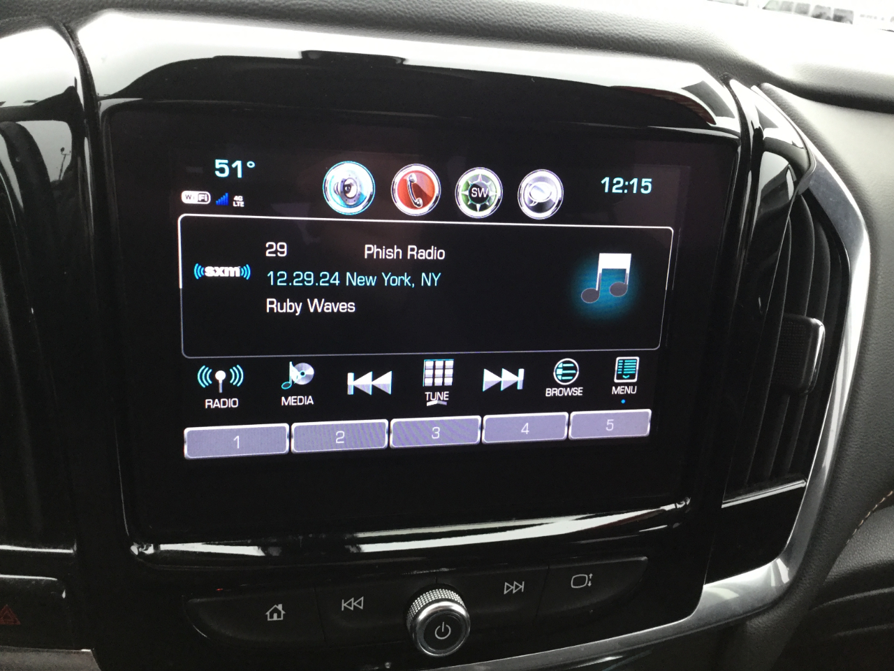 Chevrolet Traverse FWD 4dr LT Cloth w/1LT 2019