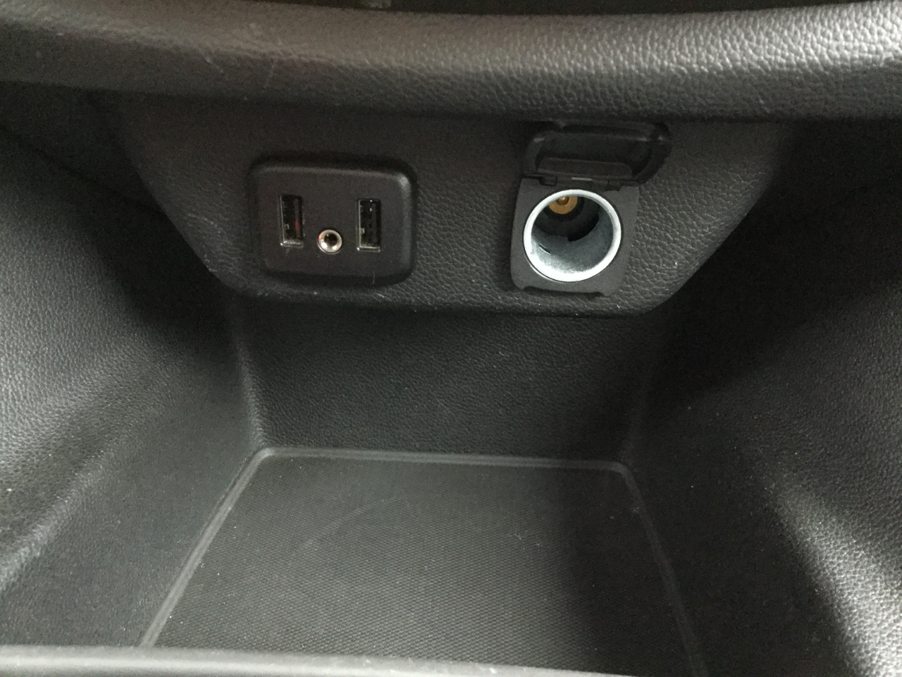 Chevrolet Traverse FWD 4dr LT Cloth w/1LT 2019