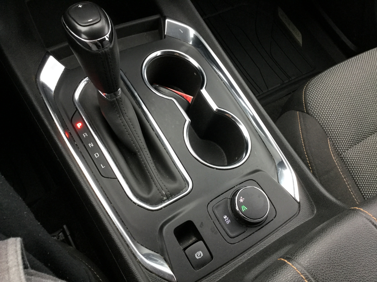 Chevrolet Traverse FWD 4dr LT Cloth w/1LT 2019