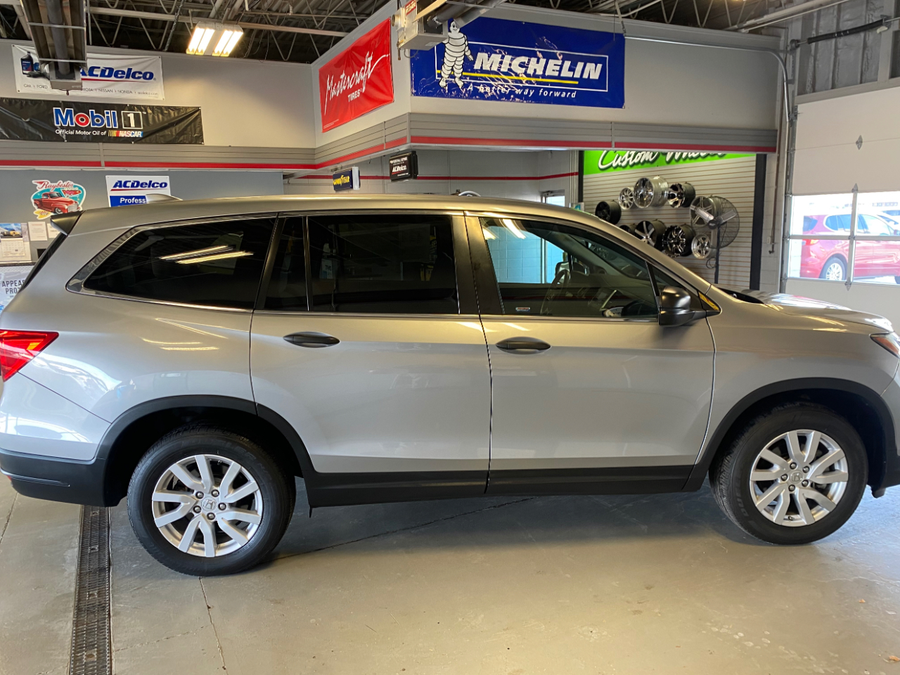 Honda Pilot LX AWD 2020