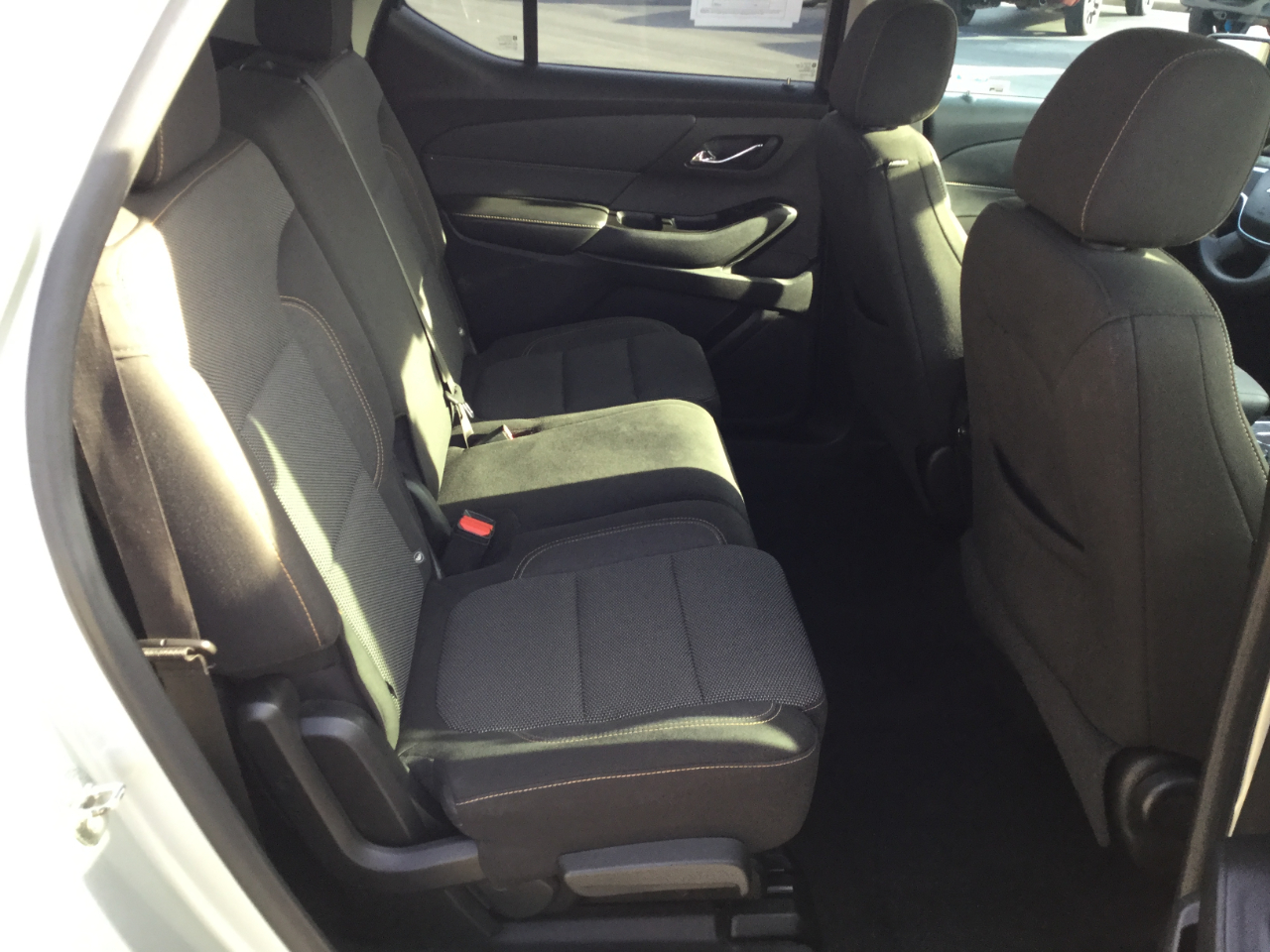 Chevrolet Traverse FWD 4dr LS w/1LS 2019