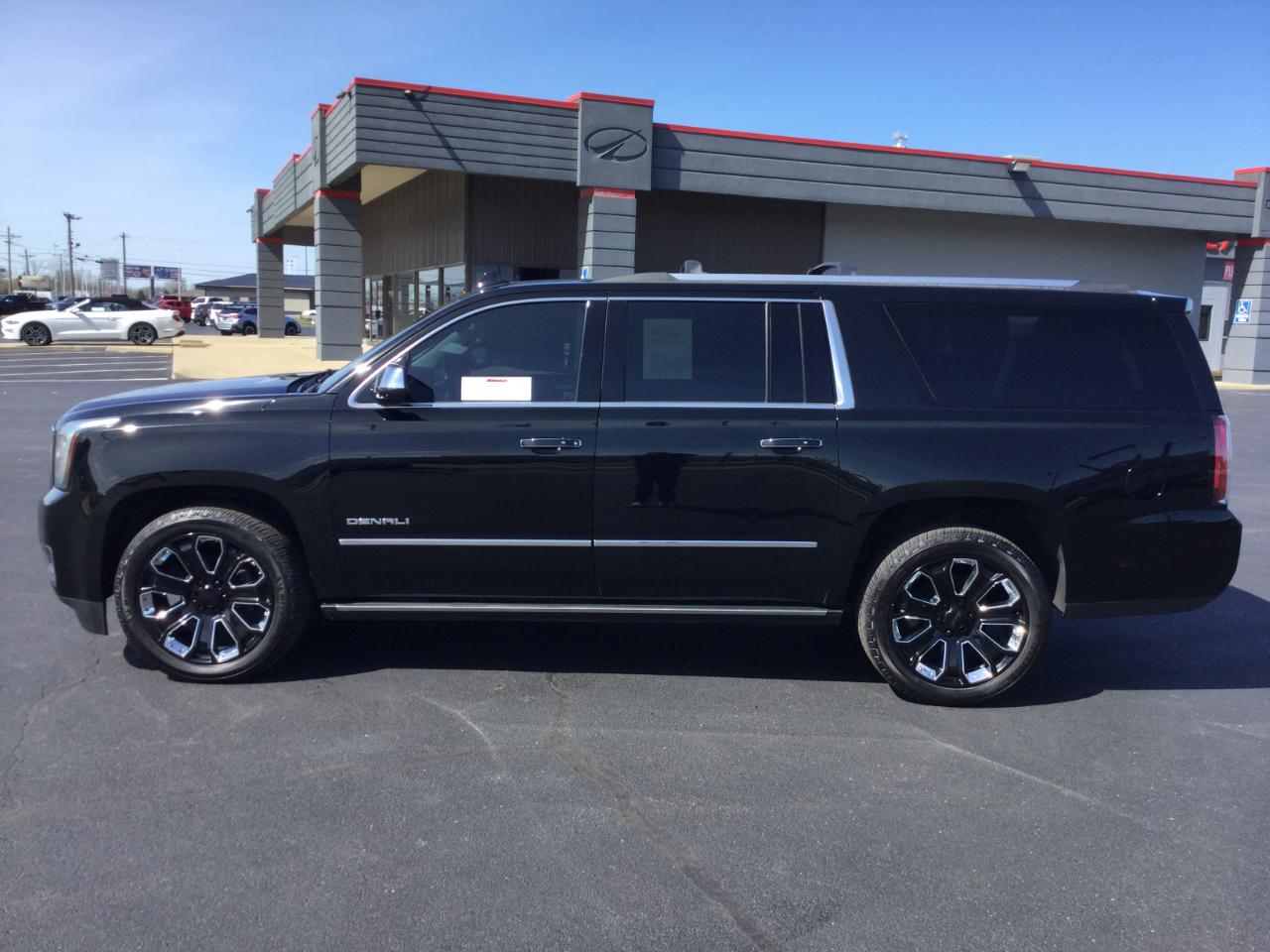 GMC Yukon XL 4WD 4dr Denali 2018