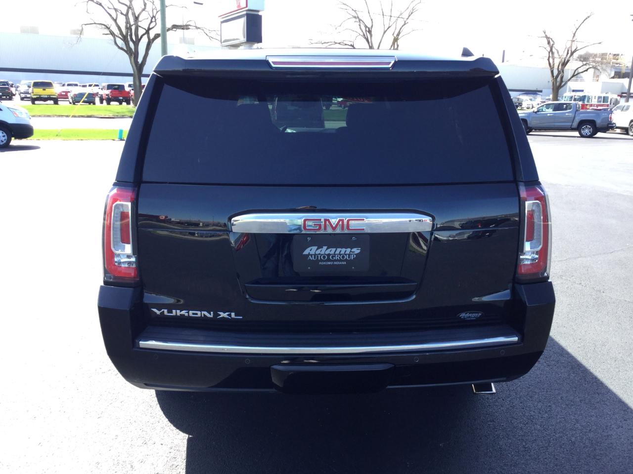 GMC Yukon XL 4WD 4dr Denali 2018