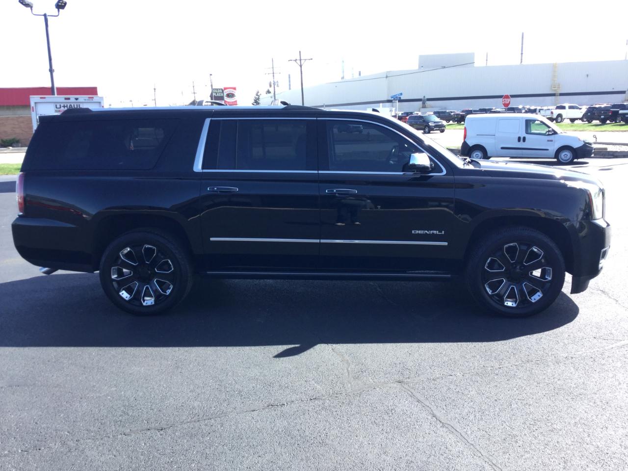 GMC Yukon XL 4WD 4dr Denali 2018