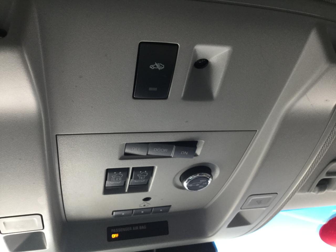 GMC Yukon XL 4WD 4dr Denali 2018