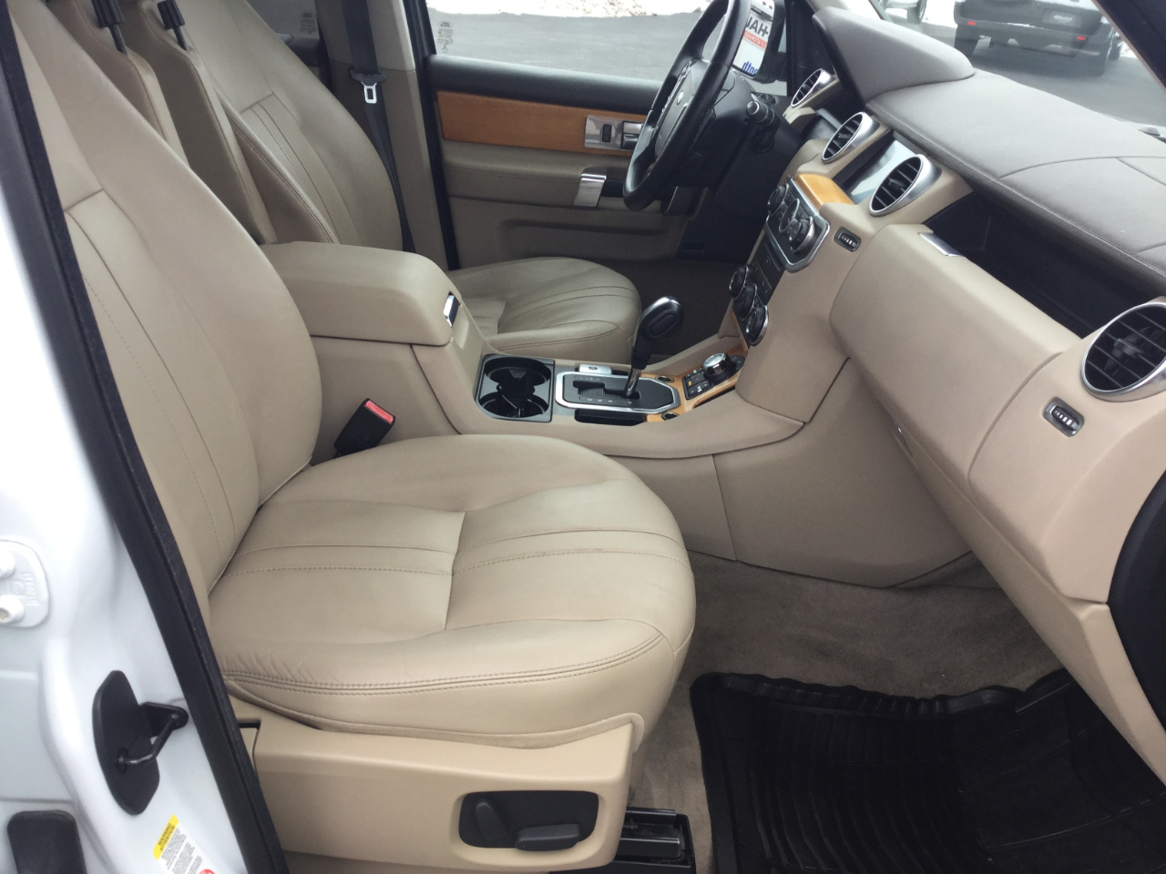 Land Rover LR4 4WD 4dr HSE 2013