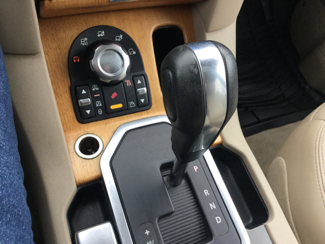 Land Rover LR4 4WD 4dr HSE 2013