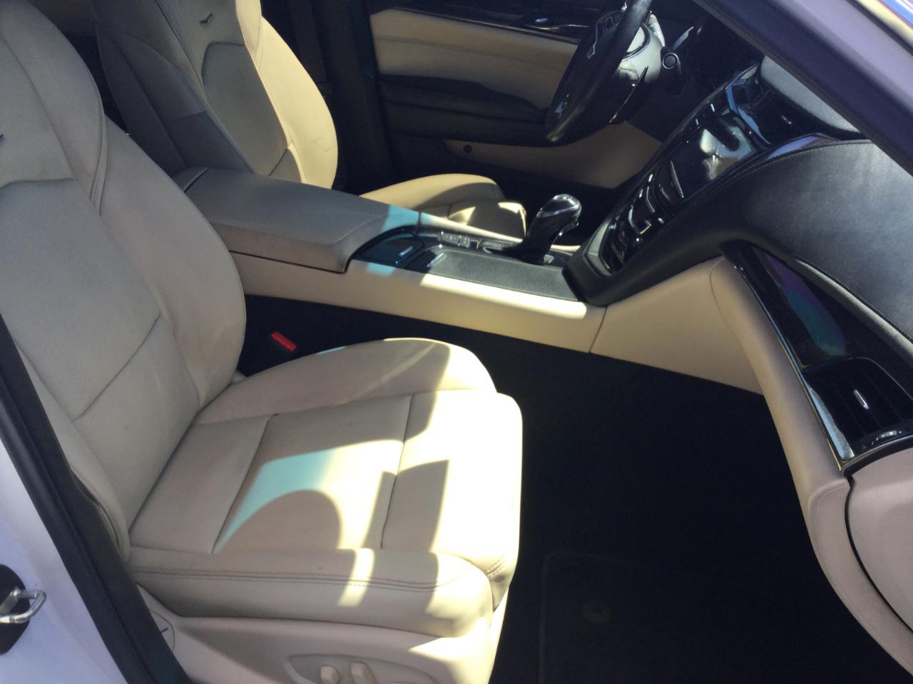 Cadillac CTS Sedan 4dr Sdn 2.0L Turbo Luxury AWD 2018