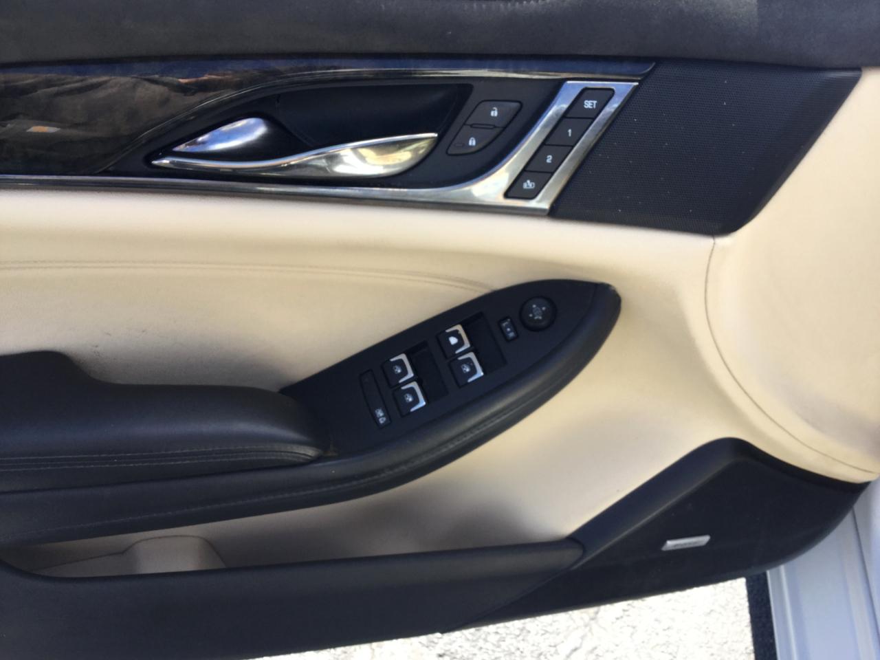 Cadillac CTS Sedan 4dr Sdn 2.0L Turbo Luxury AWD 2018