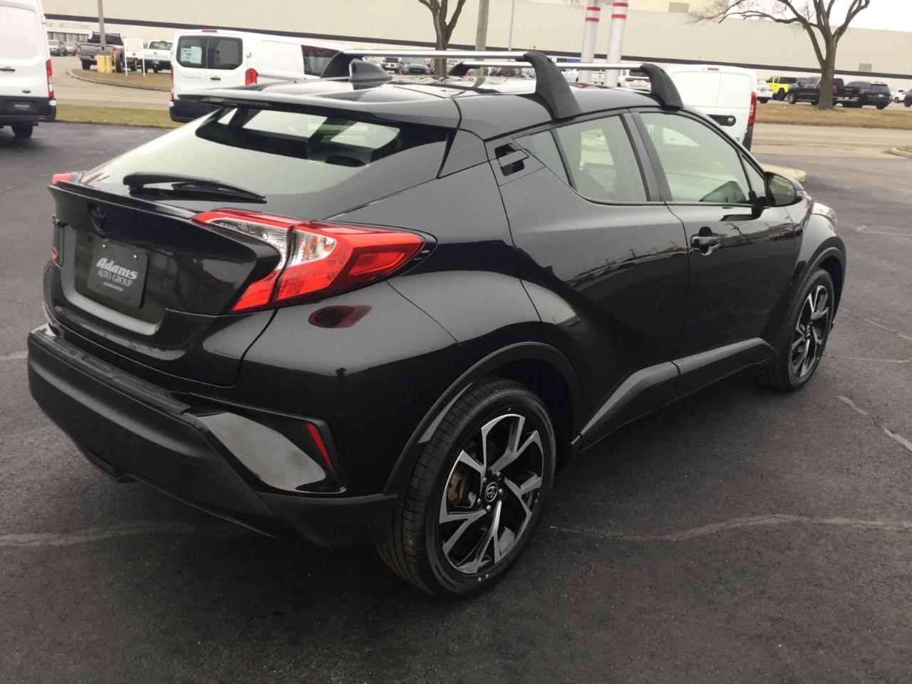 Toyota C-HR LE FWD (Natl) 2021