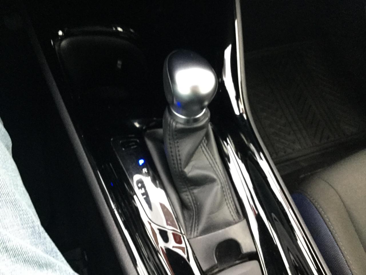 Toyota C-HR LE FWD (Natl) 2021