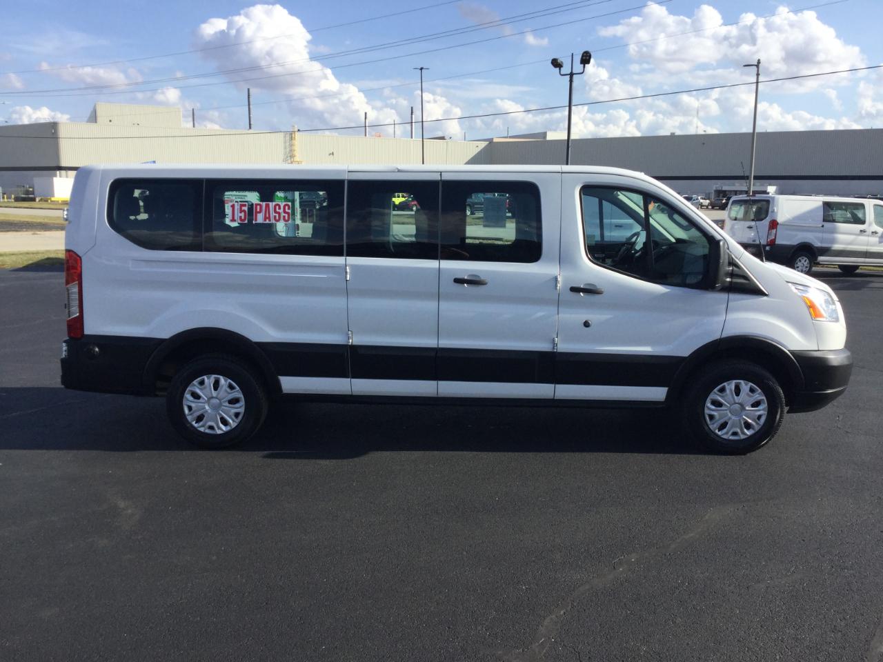 Ford Transit Passenger Wagon T-350 148" Low Roof XL Swing-Out RH Dr 2019