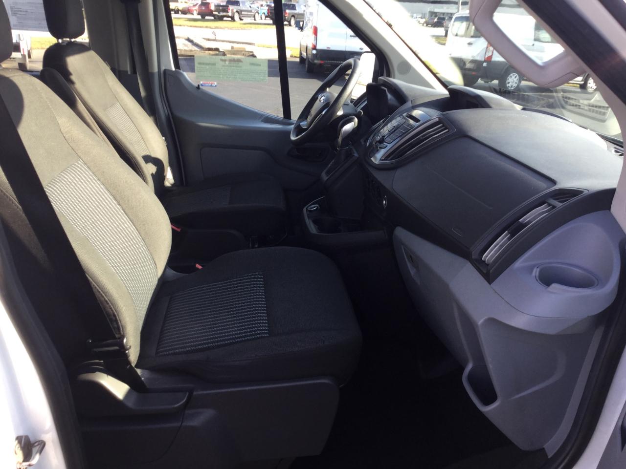 Ford Transit Passenger Wagon T-350 148" Low Roof XL Swing-Out RH Dr 2019