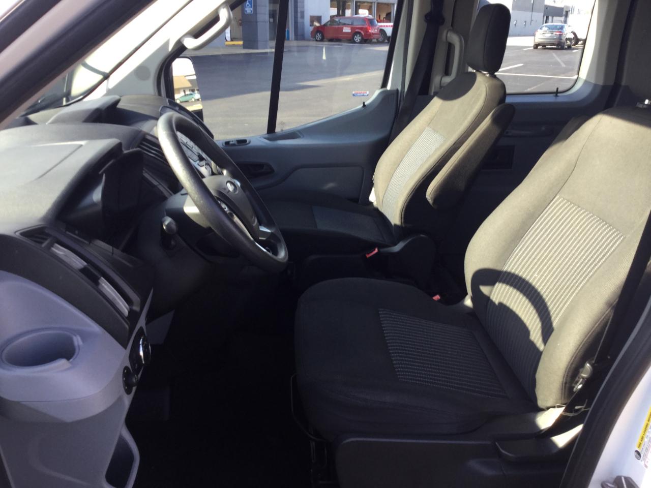 Ford Transit Passenger Wagon T-350 148" Low Roof XL Swing-Out RH Dr 2019