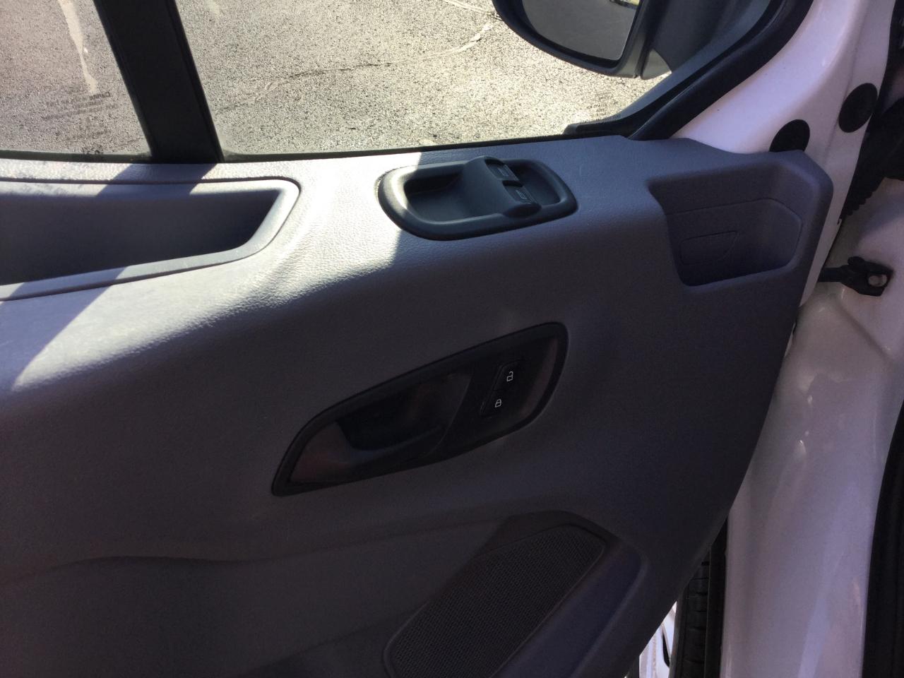 Ford Transit Passenger Wagon T-350 148" Low Roof XL Swing-Out RH Dr 2019