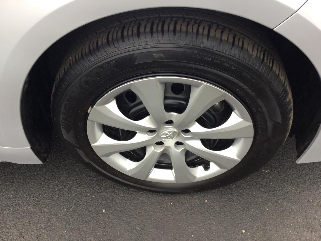 Toyota Corolla LE CVT (Natl) 2025