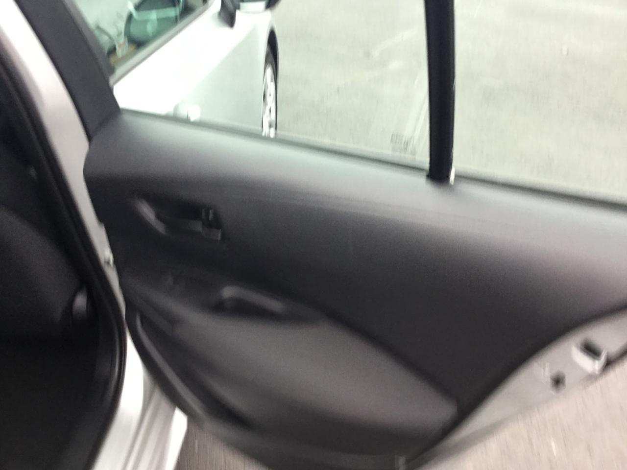 Toyota Corolla LE CVT (Natl) 2025