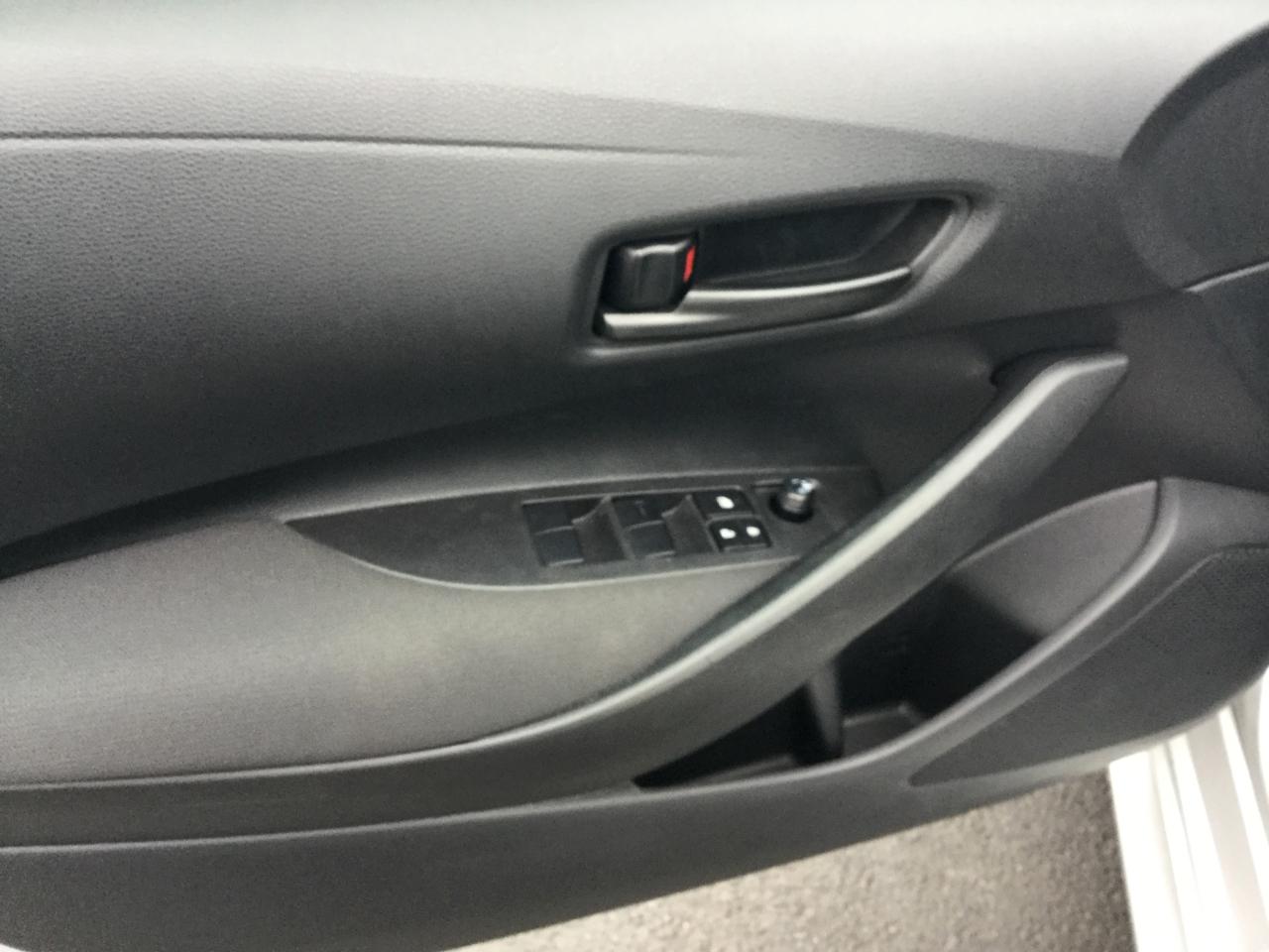 Toyota Corolla LE CVT (Natl) 2025