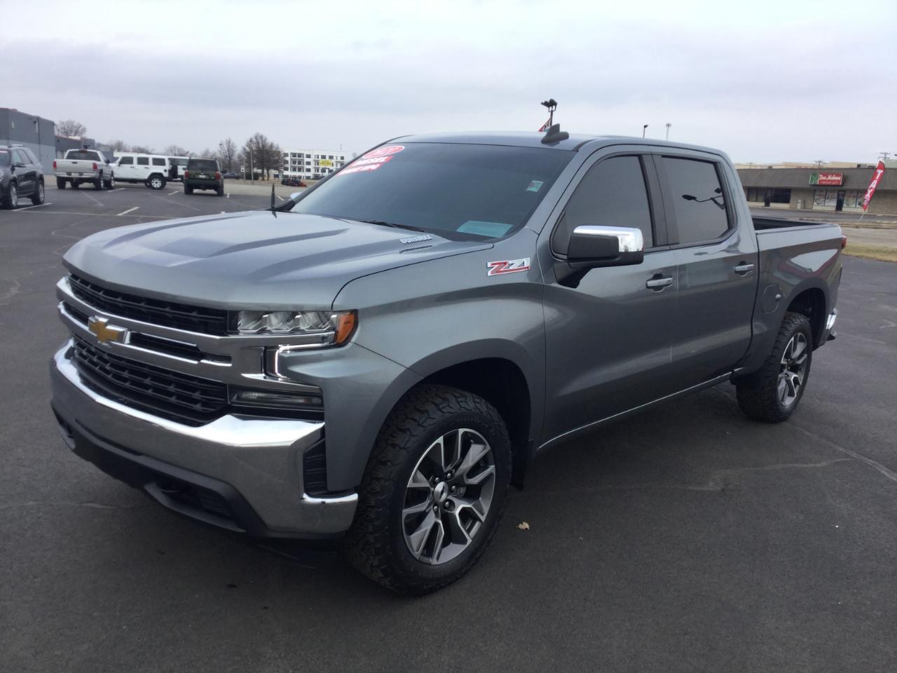 Chevrolet Silverado 1500 4WD Crew Cab 147" LT w/1LT 2021