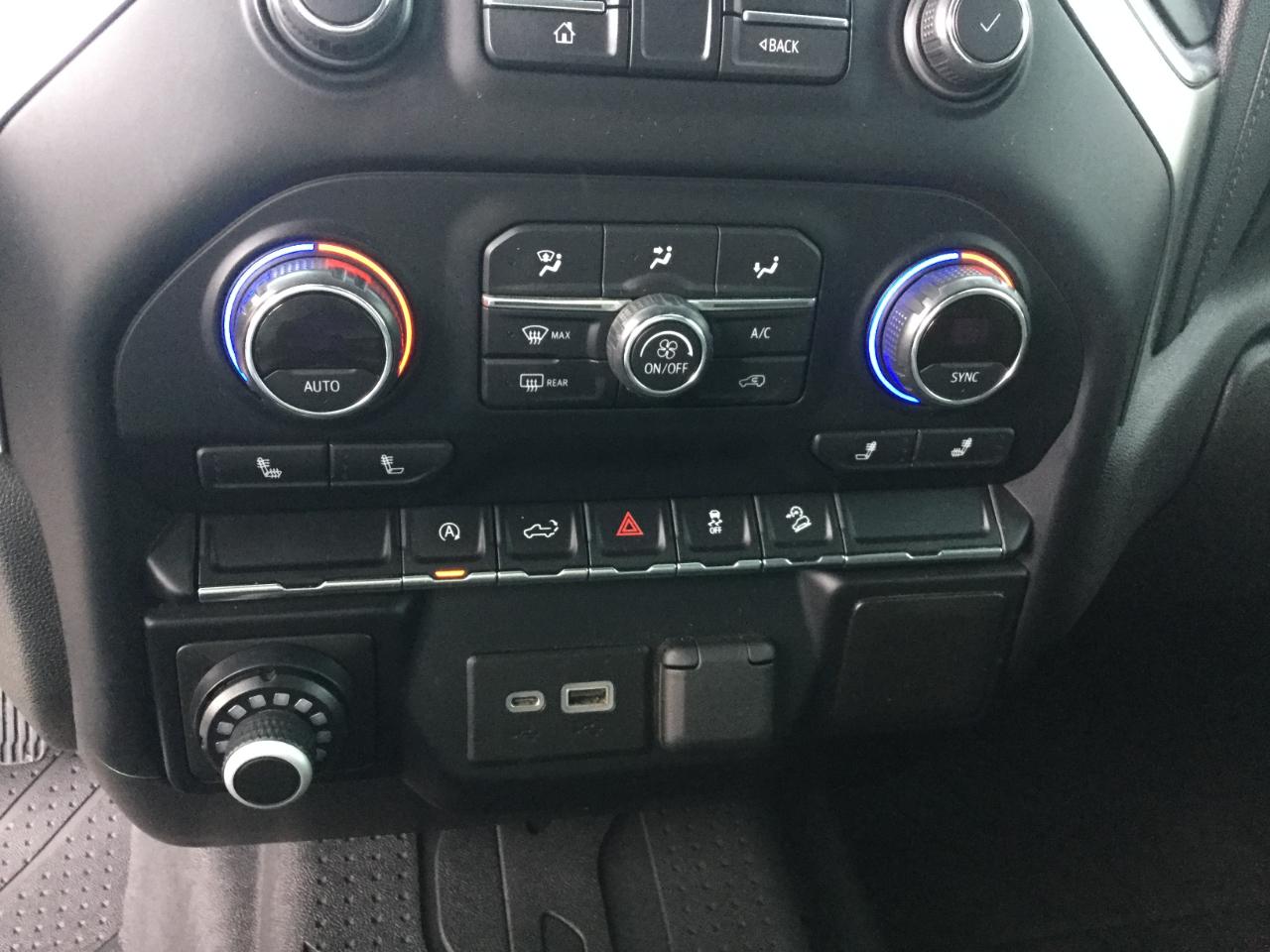 Chevrolet Silverado 1500 4WD Crew Cab 147" LT w/1LT 2021