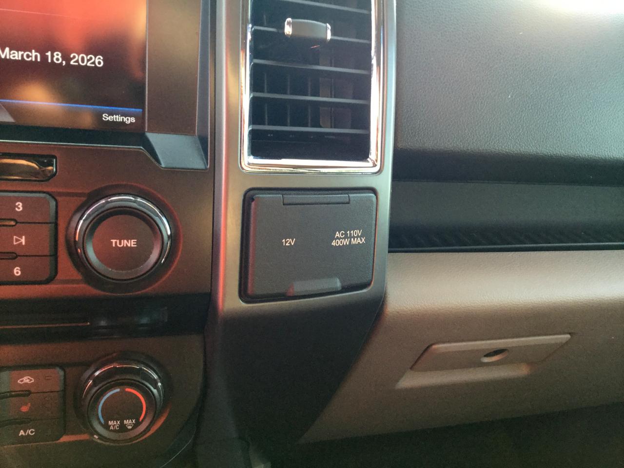 Ford F-150 4WD SuperCrew 145" XLT 2012