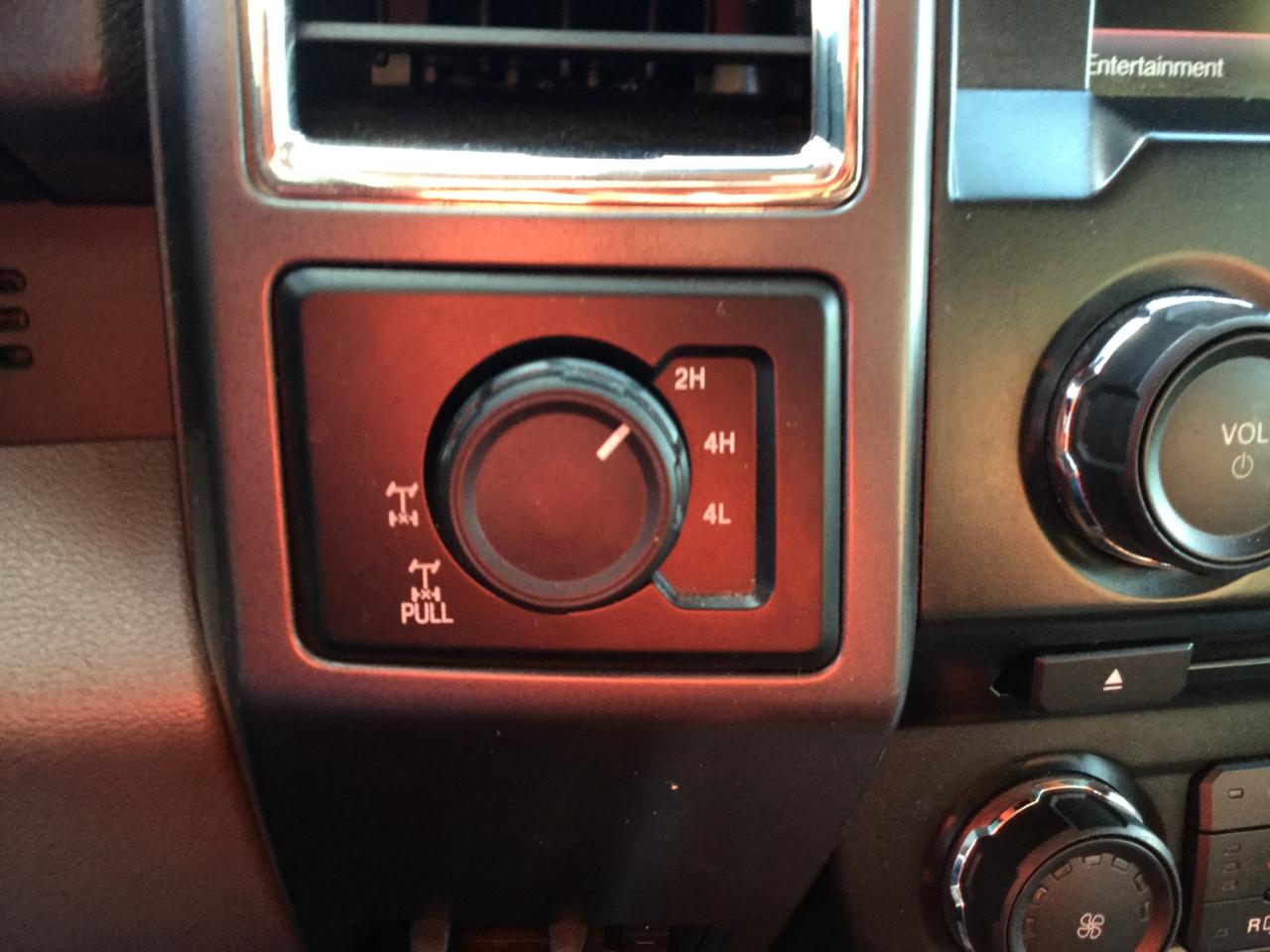 Ford F-150 4WD SuperCrew 145" XLT 2012