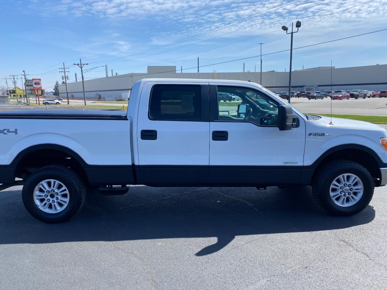 Ford F-150 4WD SuperCrew 157" XL w/HD Payload Pkg 2012