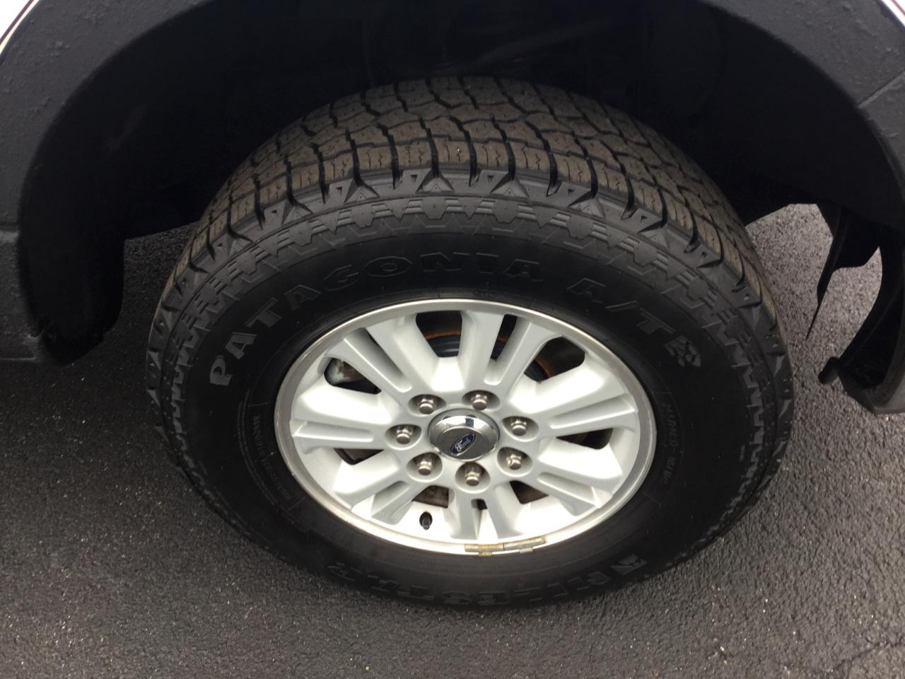 Ford F-150 4WD SuperCrew 157" XLT w/HD Payload Pkg 2012