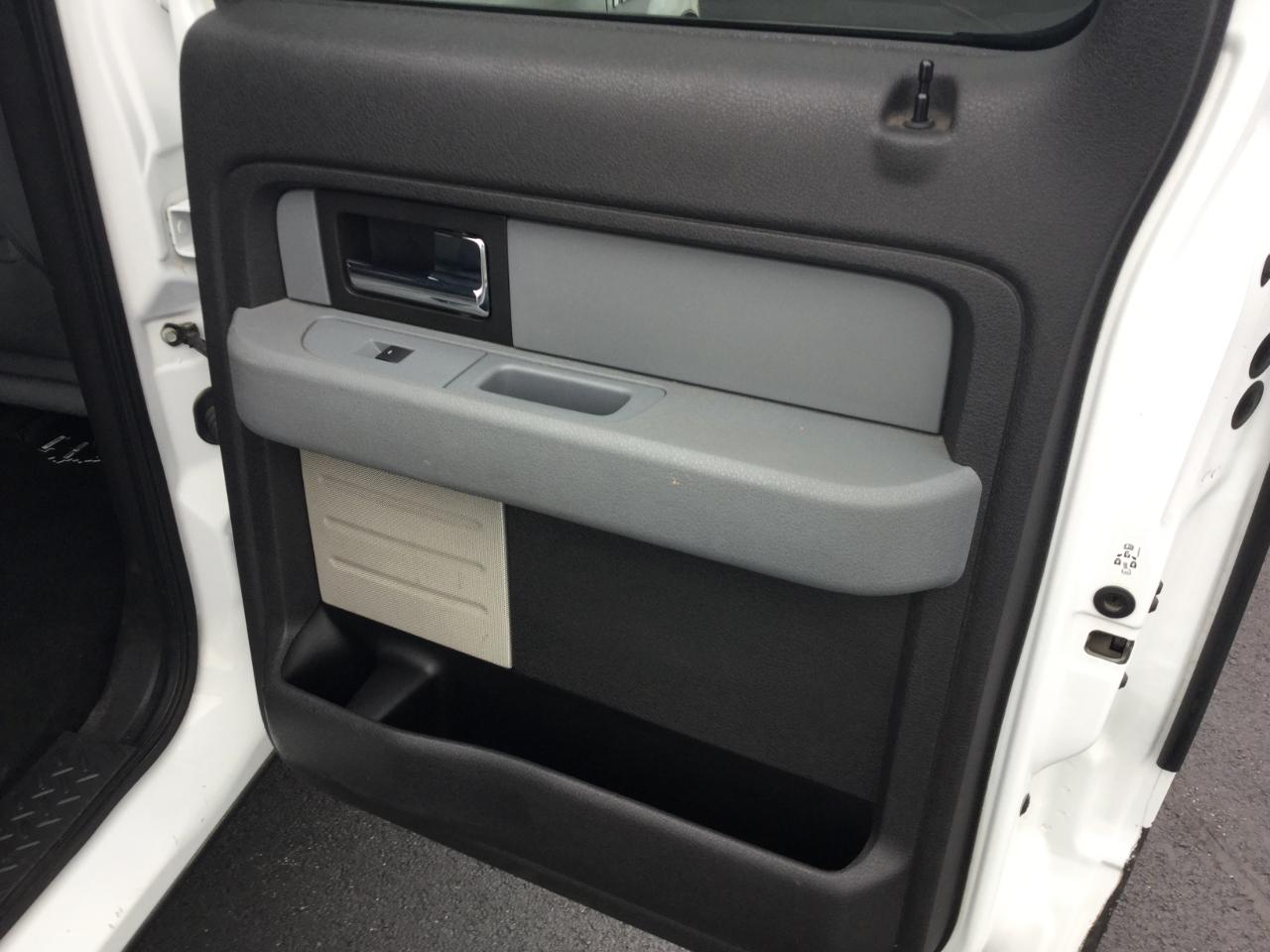 Ford F-150 4WD SuperCrew 157" XLT w/HD Payload Pkg 2012