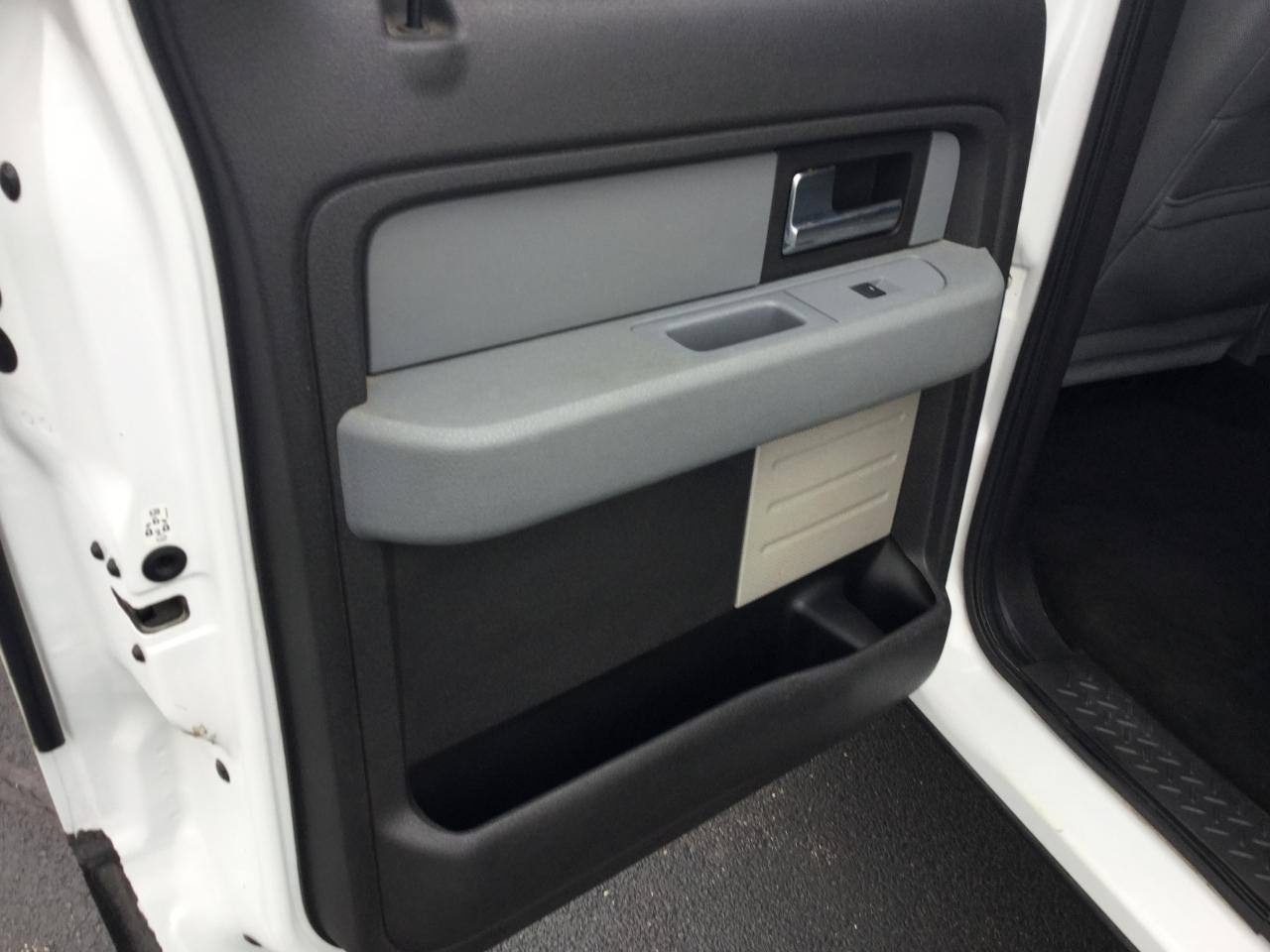 Ford F-150 4WD SuperCrew 157" XLT w/HD Payload Pkg 2012