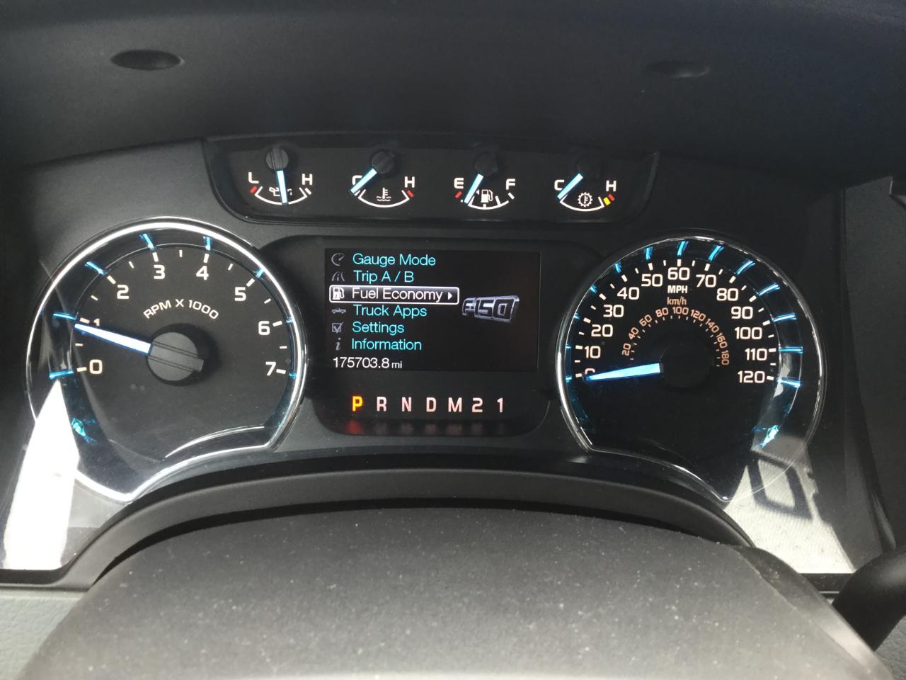 Ford F-150 4WD SuperCrew 157" XLT w/HD Payload Pkg 2012