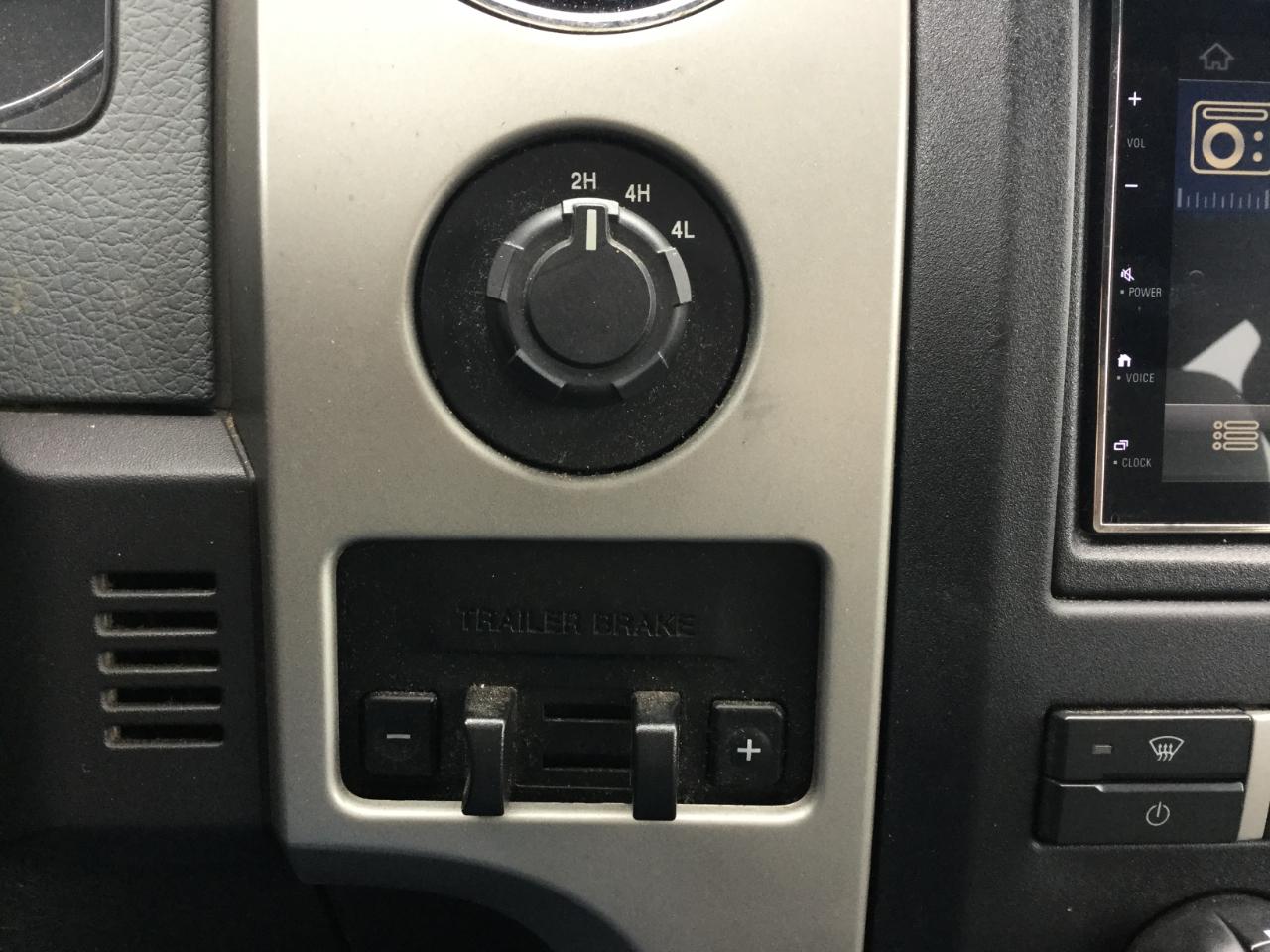 Ford F-150 4WD SuperCrew 157" XLT w/HD Payload Pkg 2012