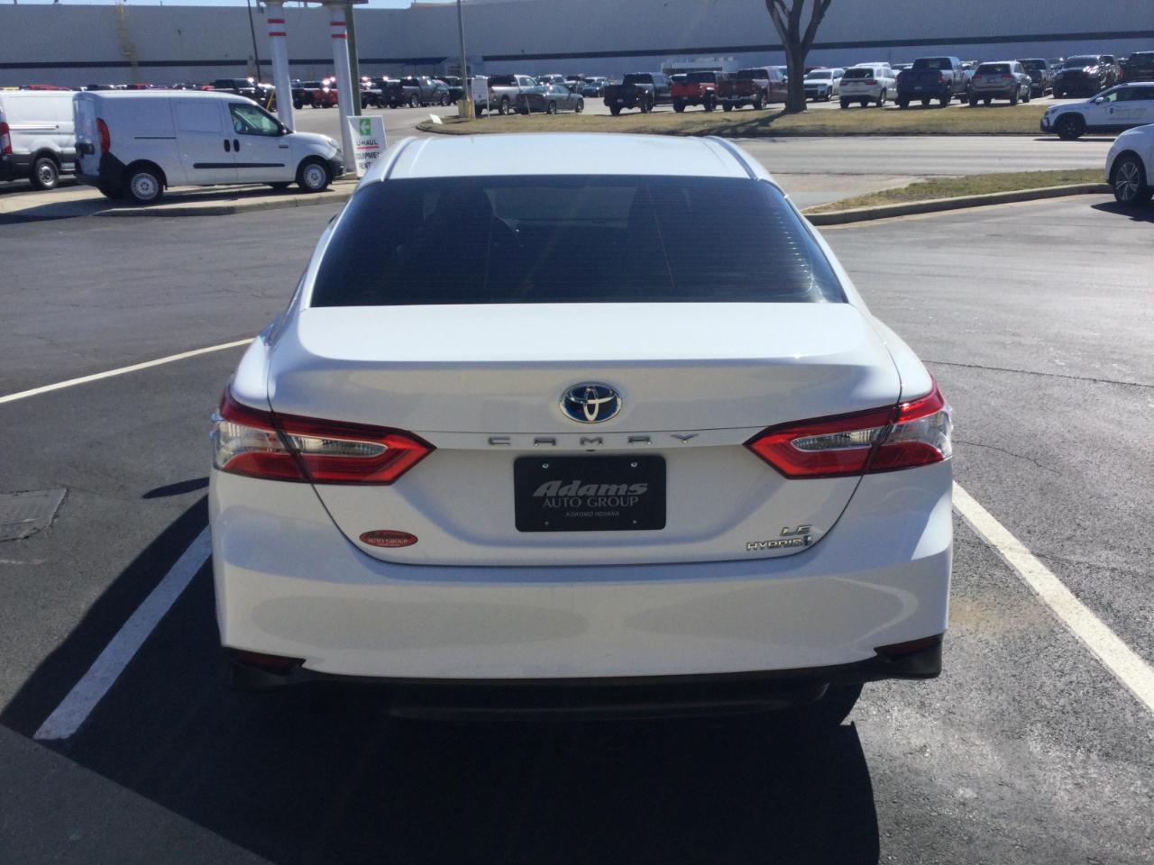 Toyota Camry Hybrid LE CVT (Natl) 2018