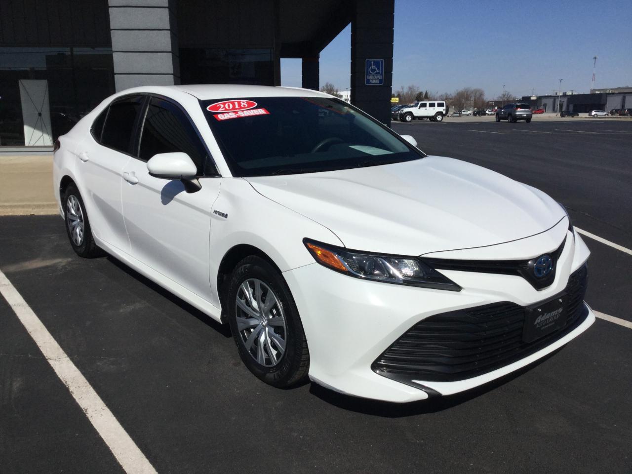 Toyota Camry Hybrid LE CVT (Natl) 2018
