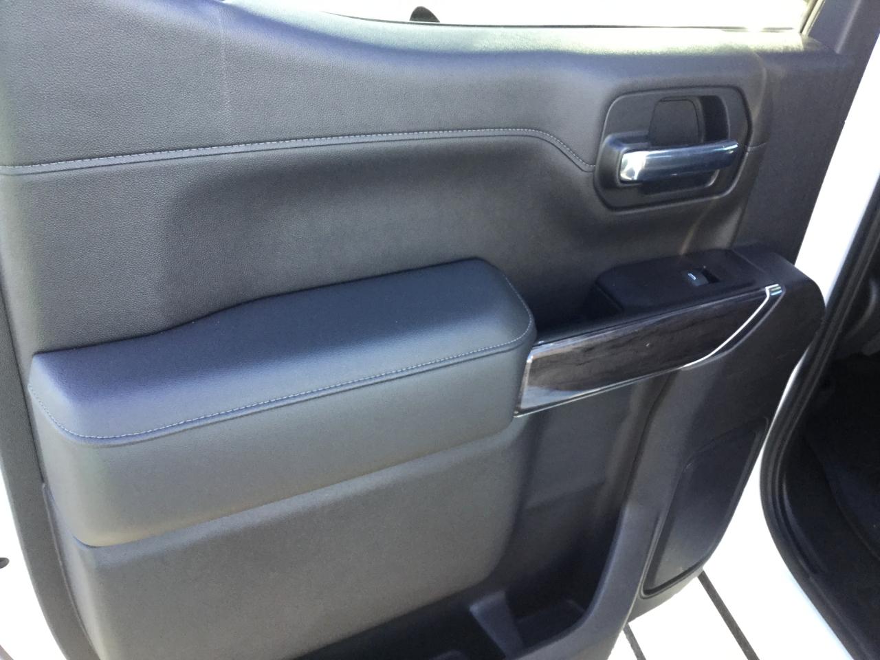 Chevrolet Silverado 1500 4WD Crew Cab 147" LTZ 2020