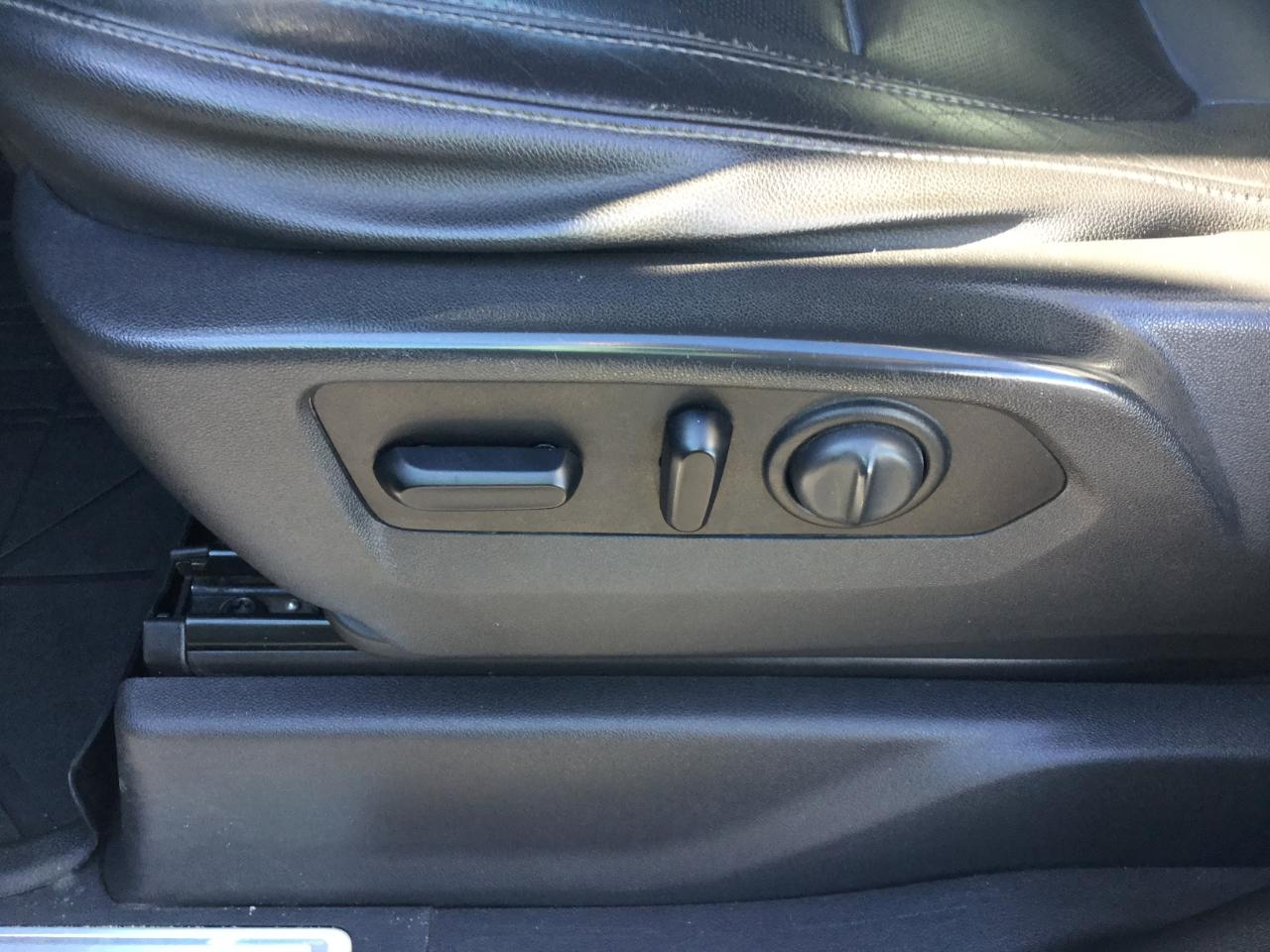 Chevrolet Silverado 1500 4WD Crew Cab 147" LTZ 2020