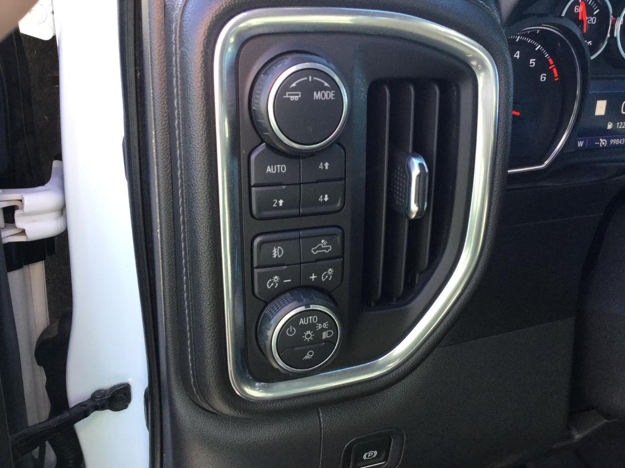 Chevrolet Silverado 1500 4WD Crew Cab 147" LTZ 2020