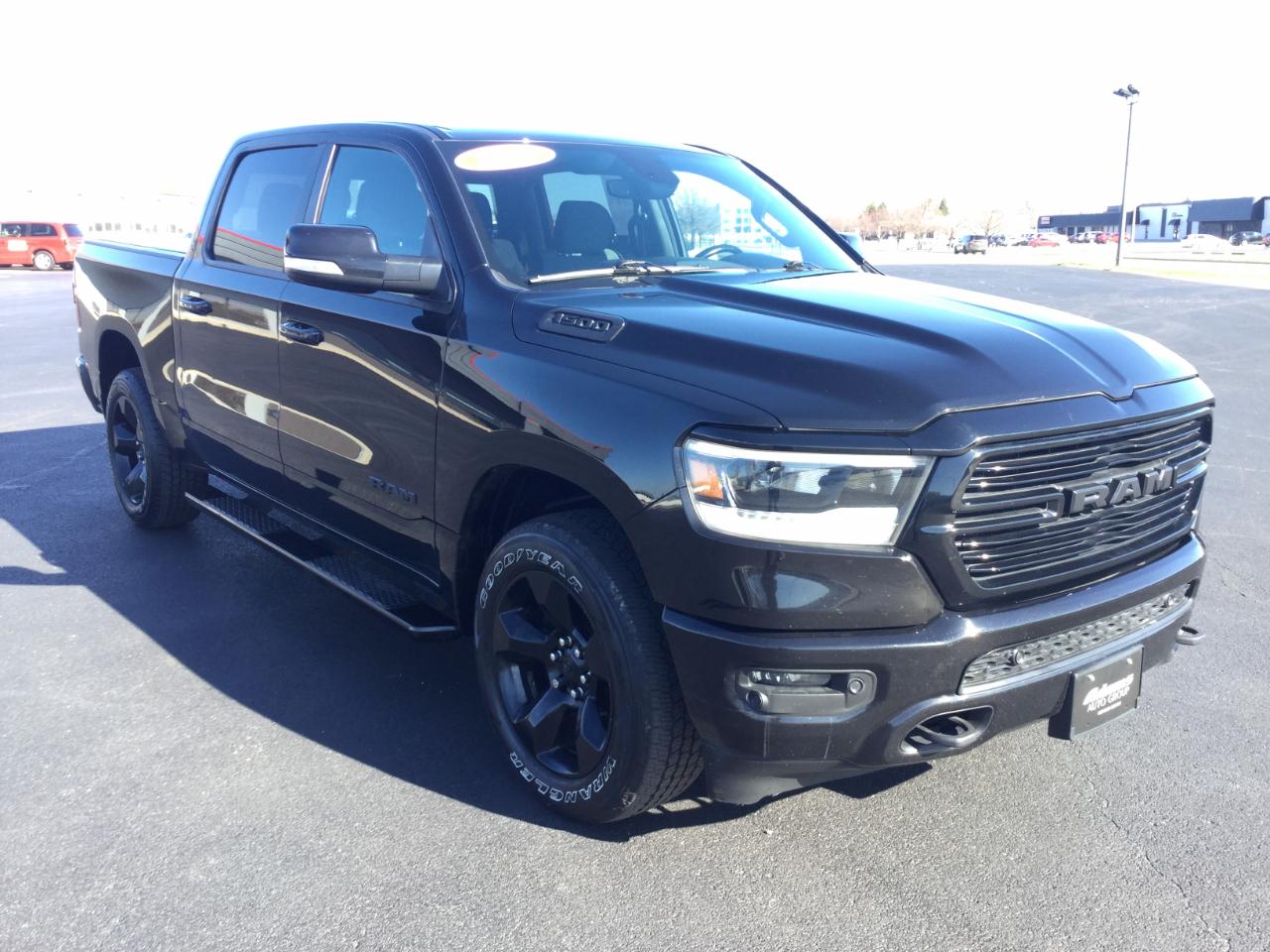 RAM 1500 Big Horn/Lone Star 4x4 Crew Cab 5'7" Box 2019