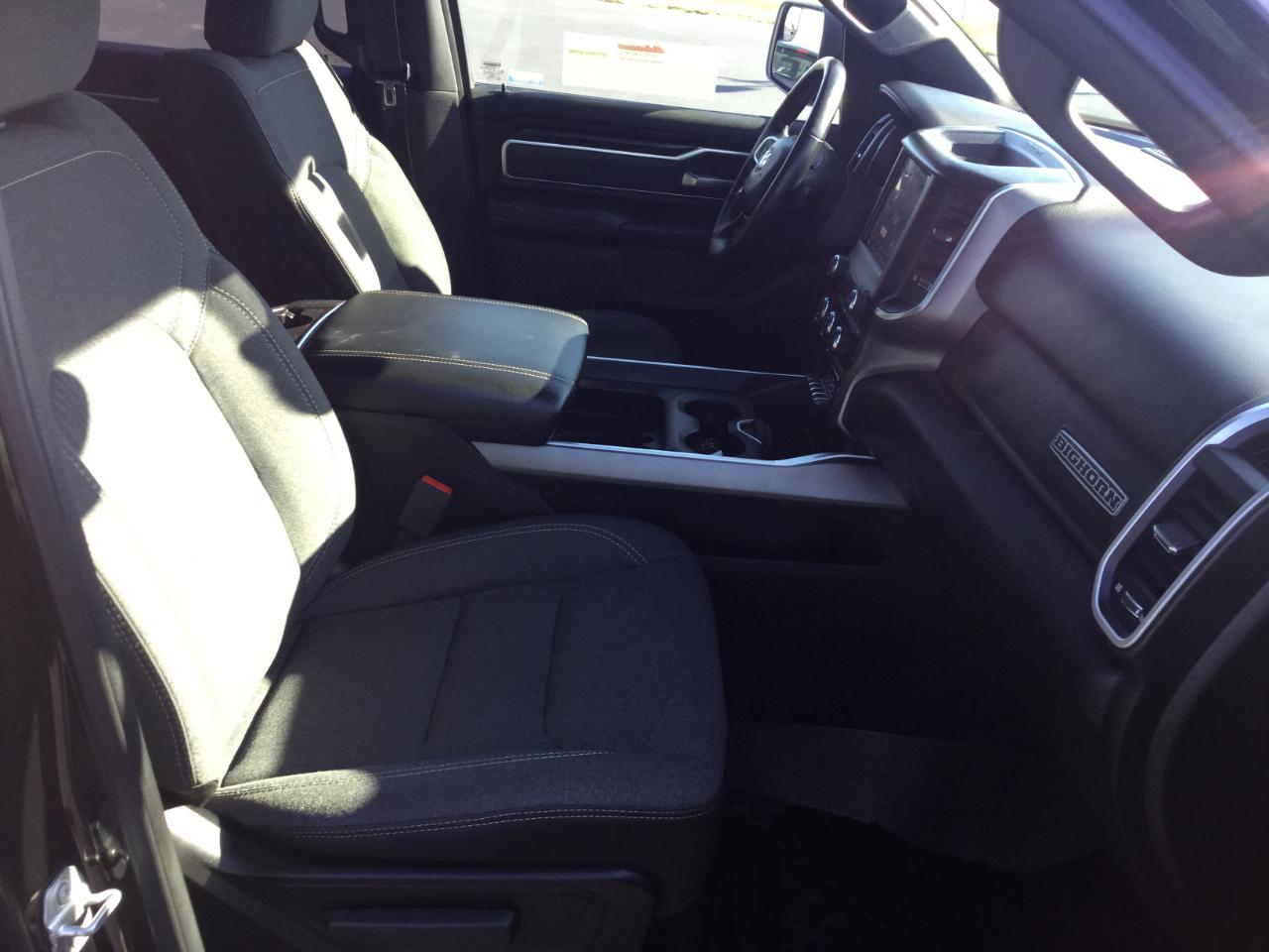 RAM 1500 Big Horn/Lone Star 4x4 Crew Cab 5'7" Box 2019