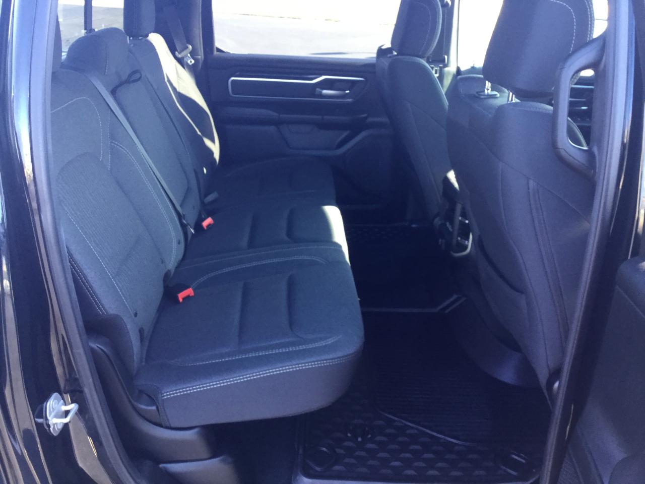 RAM 1500 Big Horn/Lone Star 4x4 Crew Cab 5'7" Box 2019