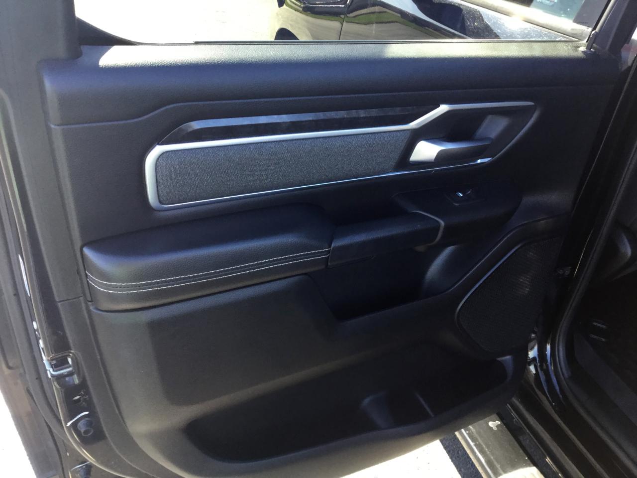 RAM 1500 Big Horn/Lone Star 4x4 Crew Cab 5'7" Box 2019